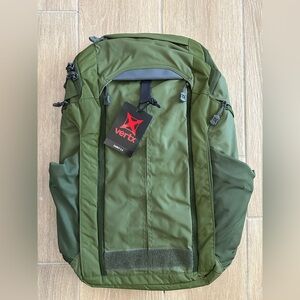 Vertx Gamut 2.0 25 liters backpack free new with tags